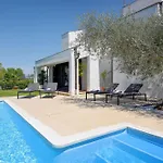 Bella Ana Villa *